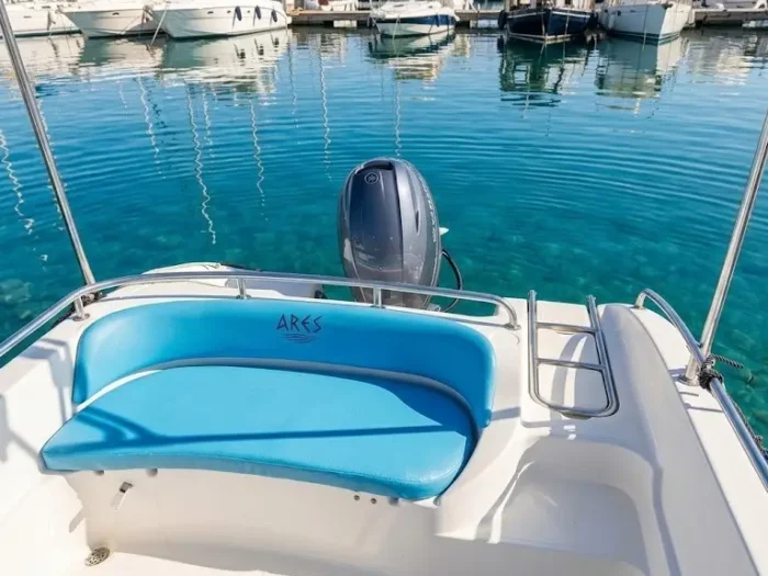 Sea view from the rental boat during a tour in Alghero