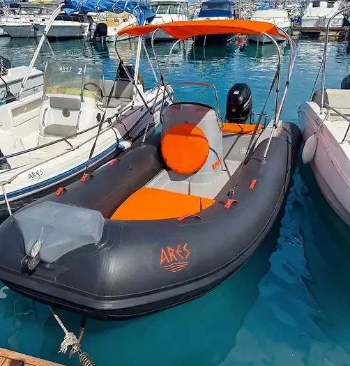 Noleggio gommone Sacs 490 Alghero senza patente Boat Rental Alghero