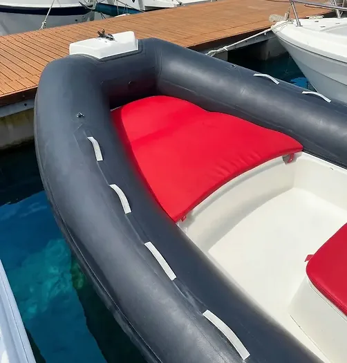 Cuscineria prendisole gommone CNC 510 noleggio Alghero senza patente